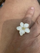 Retro Mod Enamel White Flower Gold Plated Ring - Adjustable Band -size 7