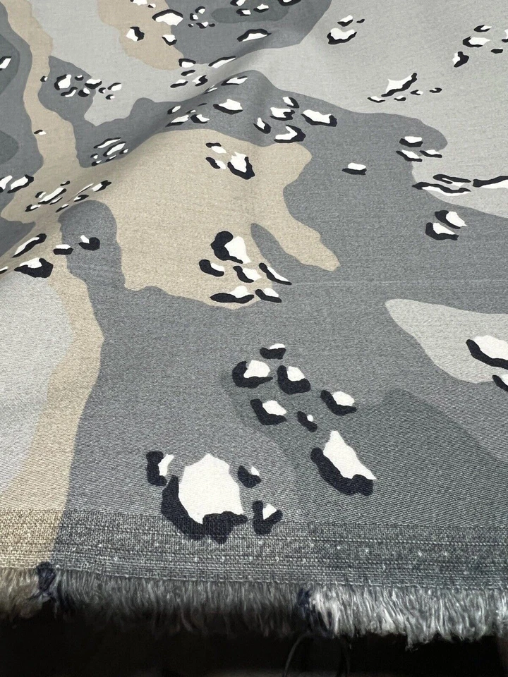 Seis Colores GRIS CHISPAS DE CHOCOLATE Saudí Especificación Militar Sarga Ropa CAMO POR 62" Foto 3 de 3