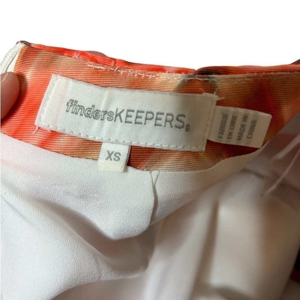 Finders Keepers Revolve Basic Instinct Mini Tulip… - image 12