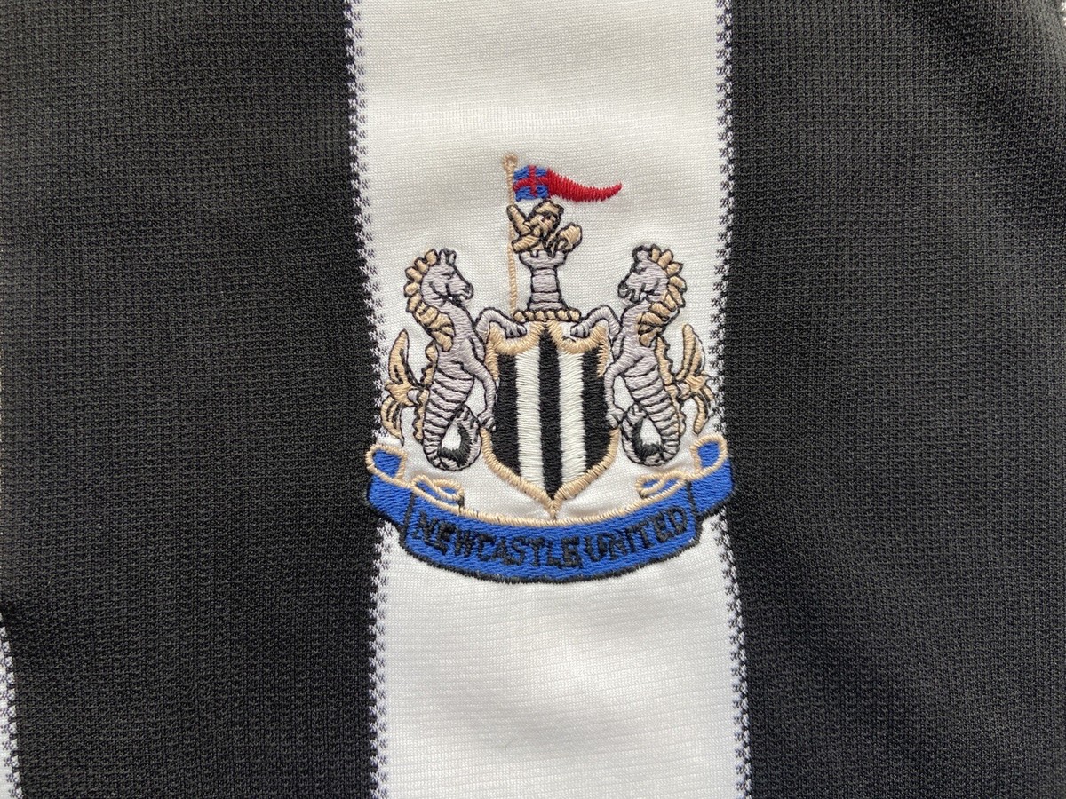 NEWCASTLE UNITED 1995 1996 HOME FOOTBALL SHIRT SOCCER JERSEY NEWCASTLE UNITED 1995 1996 HOME FOOTBALL SHIRT SOCCER JERSEY