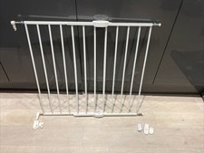 lindam push to shut extending safety gate