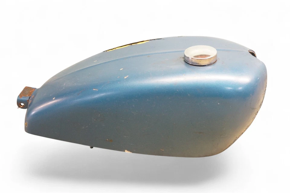 1968 Triumph Bonneville T120R T120 T 120 TR6 650 TR6C *2194A Fiberglass Tank  - Image 2 of 4