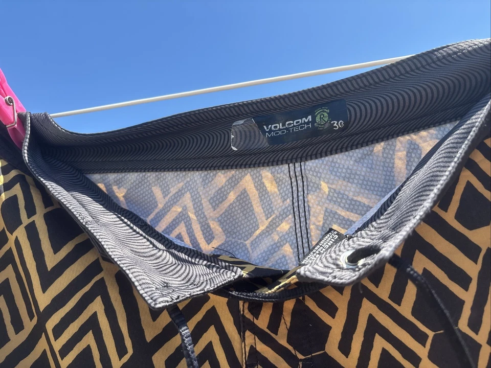 Volcom Swimming Trunks Orange Yellow Black Drawstring Mod-tech Waist 30 Men’s - Image 2 of 4