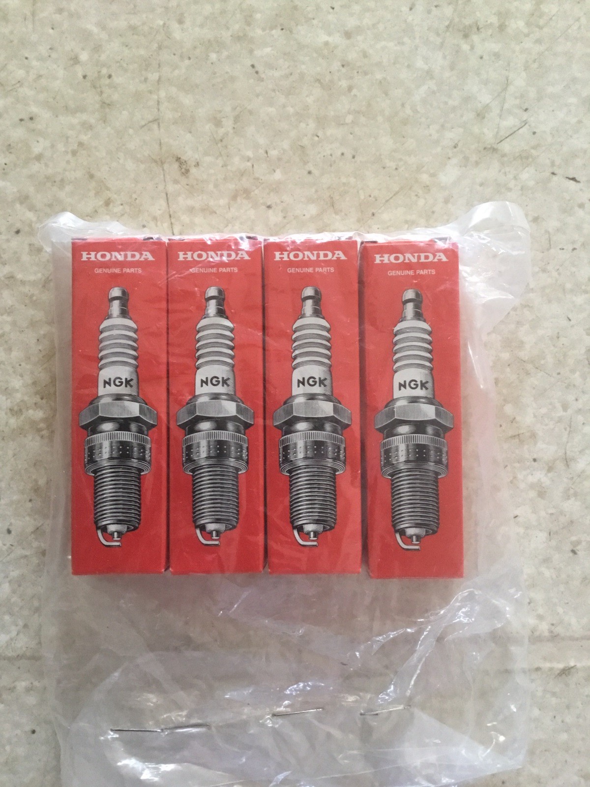 Nos Honda NGK Spark Plug 31912-MBW-E11/IMR9C-9H Lot Of 4