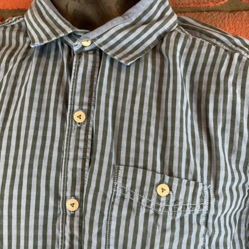 Tommy Bahama Jeans Shirt Men's Medium Stripped Button Down Short Sleeve - Picture 2 of 7