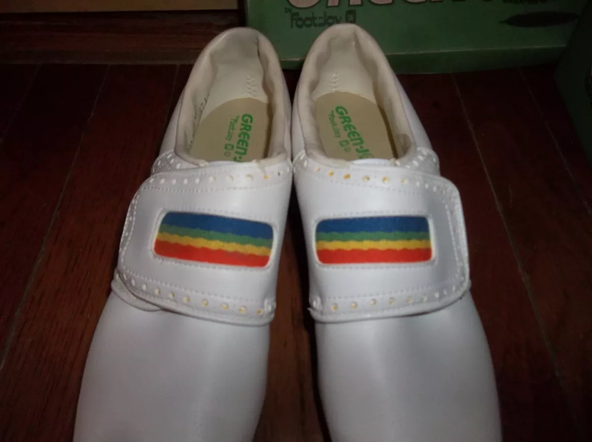 Old style shop golf shoes