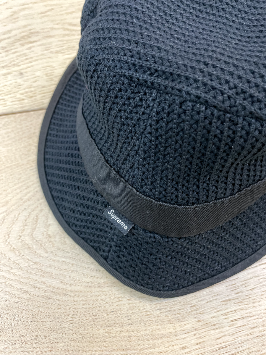 SUPREME STRING CRUSHER BUCKET HAT/ BLACK/ S-M/ SS21/ 100
