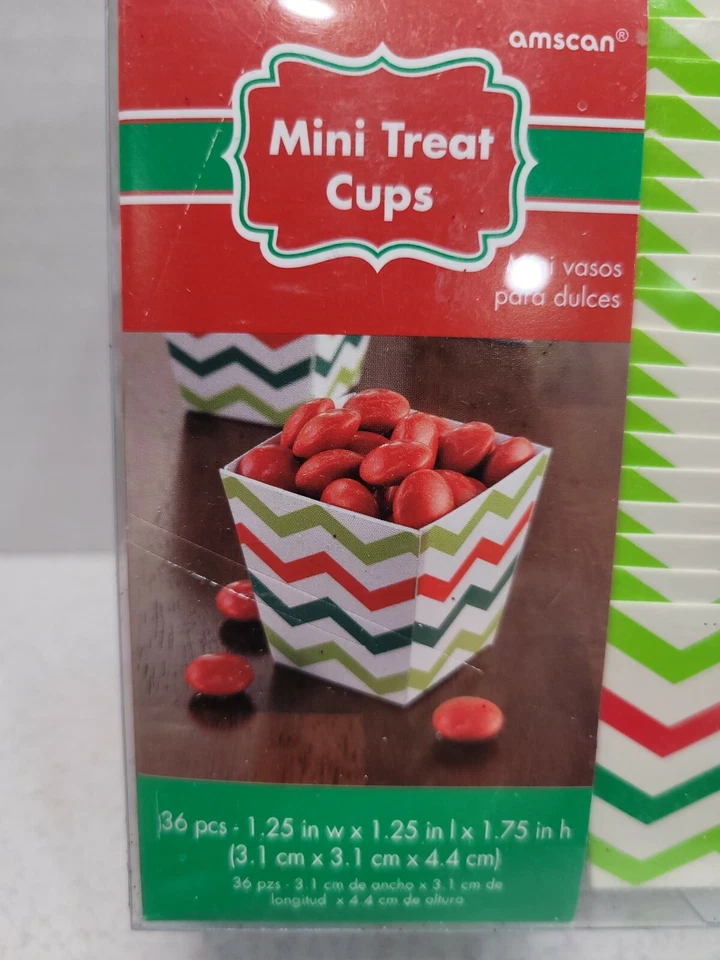 Mini tazas de golosinas de papel vacaciones de Navidad 36 piezas rojo verde Chevron 1,25" x 1,75" Foto 2 de 4