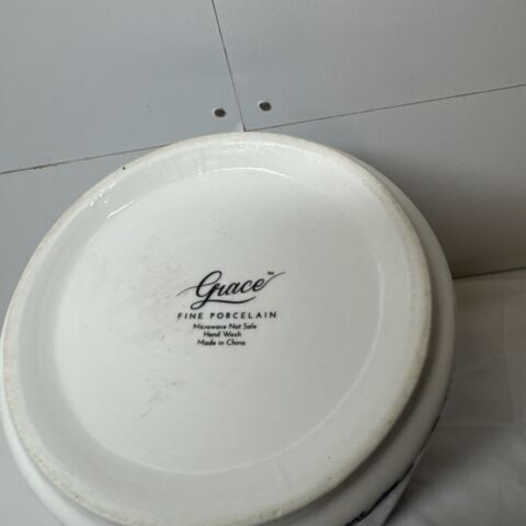 Grace Pantry Blue Flowers Wood Lidded Canister Jars - TWO SIZES - Picture 21 of 23