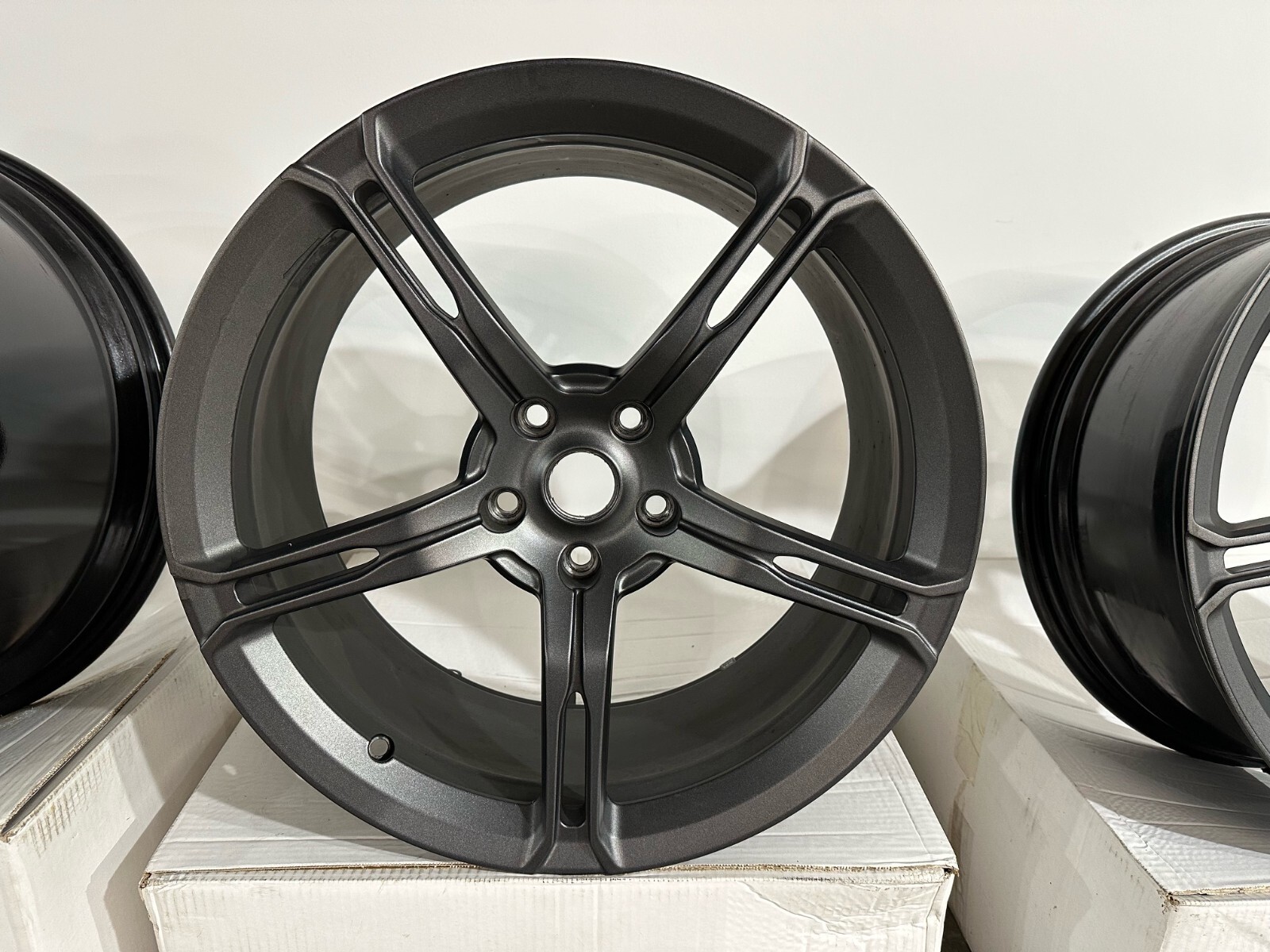 Mclaren MP4-12C Stock Wheels