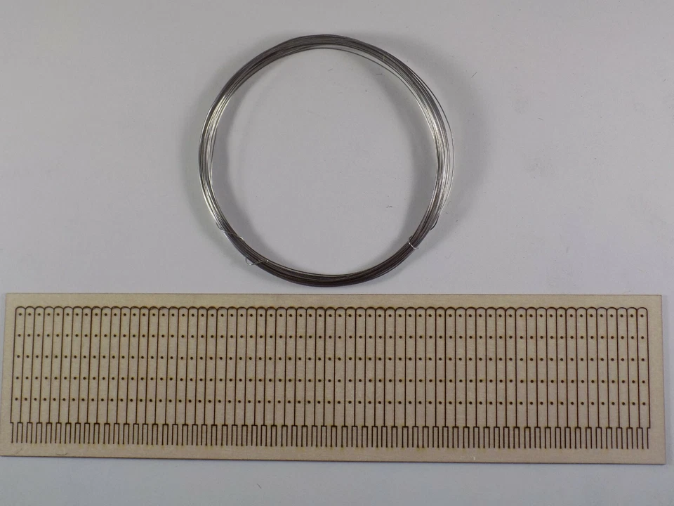 Post & Wire 5ft Lineside Fencing O gauge 1:43 fence kit - 64 posts + 10m of wire - Image 2 of 3