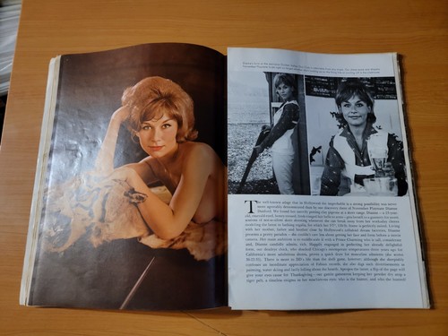 PLAYBOY Magazine November 1961 ~ VERY GOOD ~ Centerfold Intact Bagged & Boarded - Picture 3 of 3