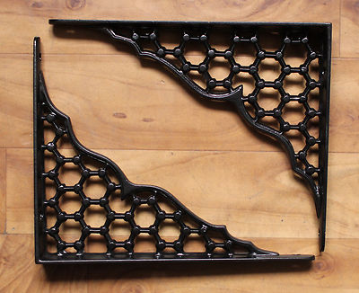 Pair of 8/" x 10/" LARGE CAST IRON SHELF BRACKETS VICTORIAN HEAVY BLACK BR18bx2