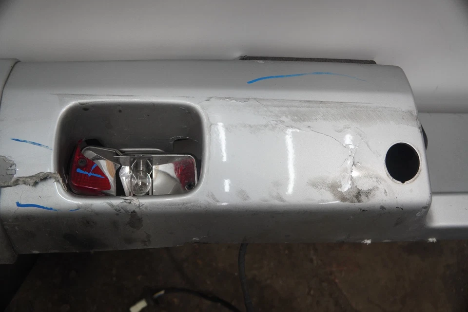 Rear Park Assist Bumper Cover 4638801871 Mercedes G500 G55 W463 2003-12 *Note* Foto 3 de 4