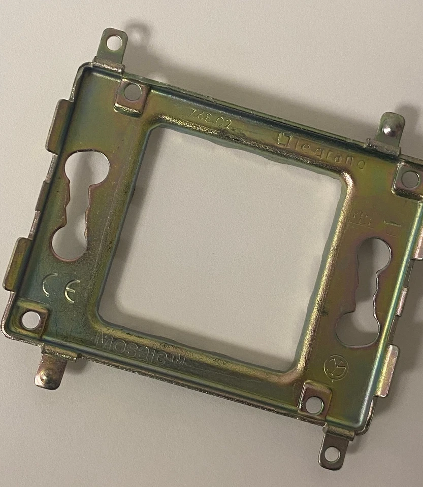 LEGRAND Mosaic 74802 - Support NEUVE - ancien MOSAIC 45 - 748 02 - Photo 2/2