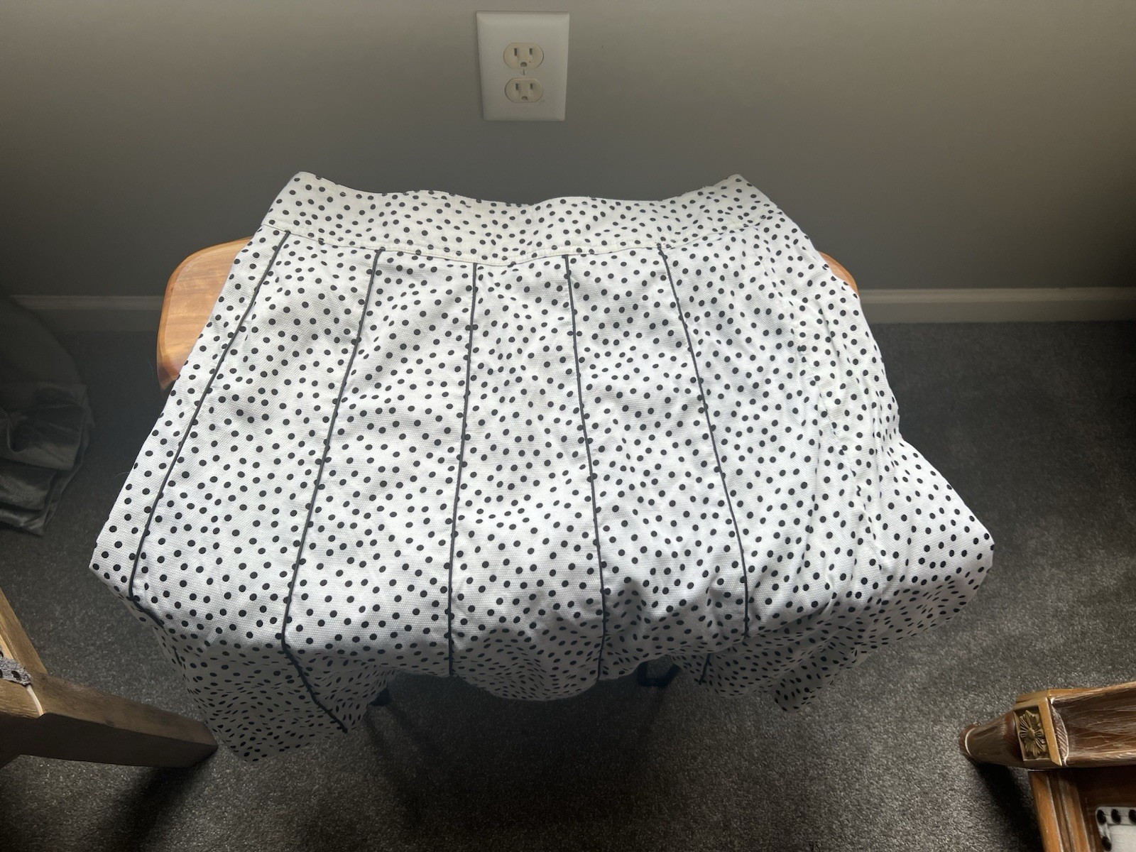 Picture 2 of 4