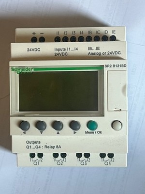 SR2B121BD Schneider Electric Zelio Logic Smart Relay 12 I/O PLC