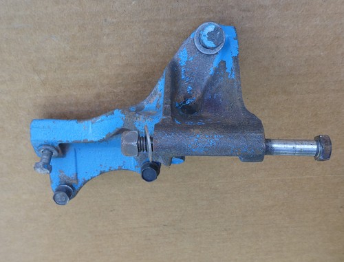 1973 CHRYSLER DODGE DART PLYMOUTH VALIANT 225 Slant Six Alternator Bracket - Picture 3 of 6