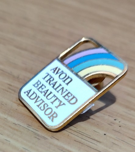 AVON TRAINED BEAUTY ADVISOR RAINBOW LAPEL HAT PIN COLLECTIBLE PINBACK