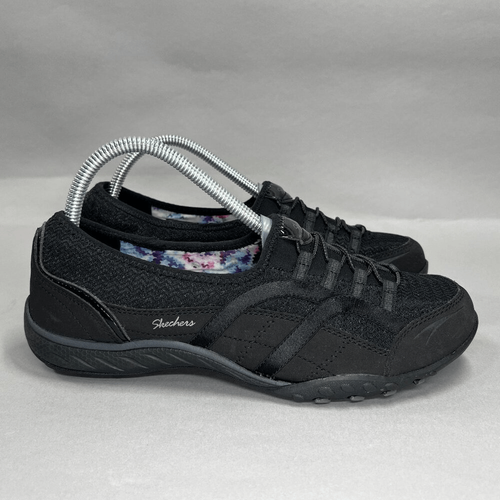 Skechers Women's Size 8.5 Breathe Easy Infi-Knit Slip On Shoes