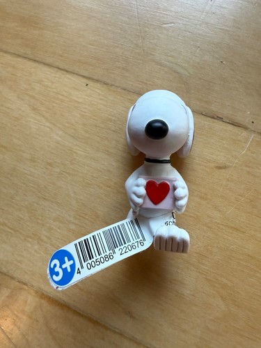 Schleich Snoopy Valentine heart 73508 2014 rare new with tag