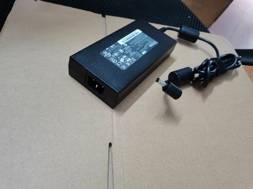 Pour MSI WS66 11UMT-283CA Ordinateur Portable Gaming 20V 11.5A A17-230P1B 5.5mm 230W Original - Photo 4/6
