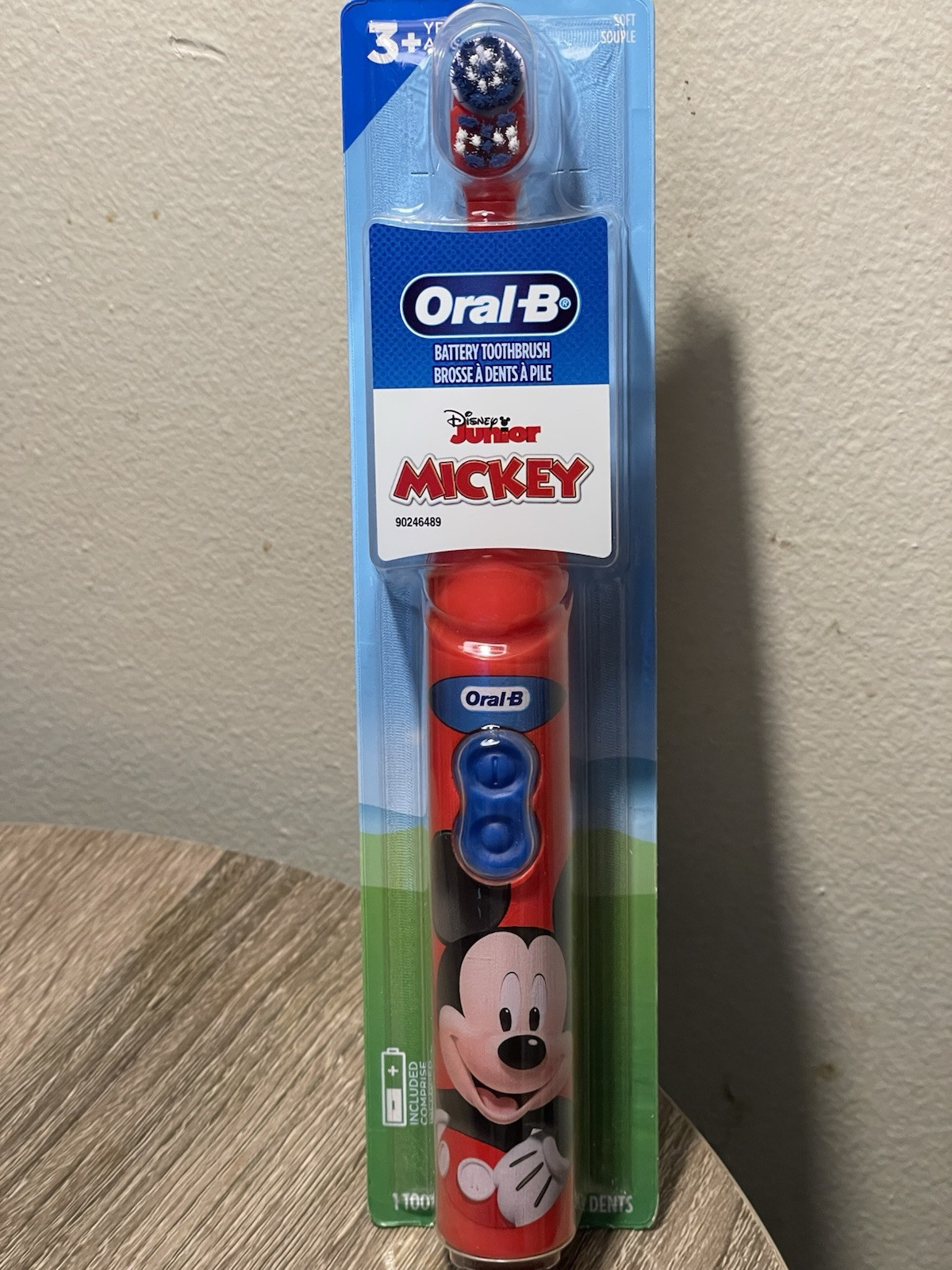 Oral-B Disney Mickey Mouse Kids Battery-Powered Toothbrush for Children