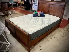 Queen size  Bed / Mattress Queen And Boxspring/cresent furniture 