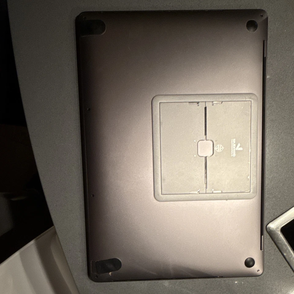Apple MacBook Pro 16" 2019 · i7 · 16GB · 500GB, photo 3 of 5