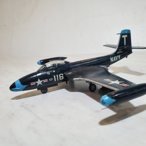 Vintage McDonnell F2H BansheeCarrier fighter 1/72? 48? Plastic Model Plane - Picture 5 of 13