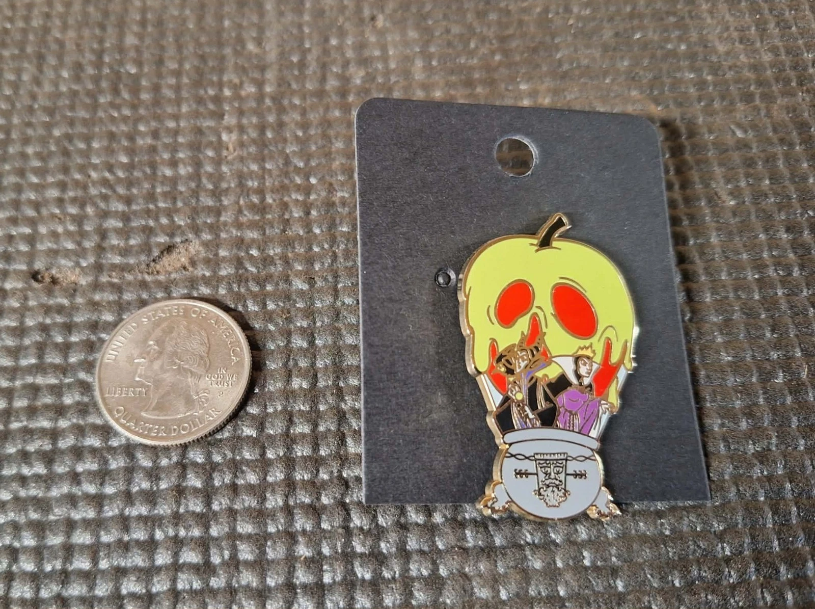 Disney Mystery Villains Hot Air Balloon Maleficent Evil Queen Apple Cauldron Pin