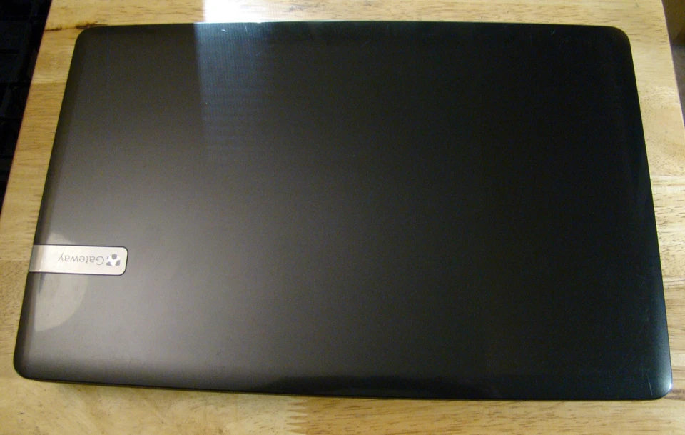 Gateway NV57H26u/Core i5-2410M 2,30 GHz/6 GB/320 GB/Windows 10 Pro/Hdmi/Web/BT/15,6 Foto 2 de 4