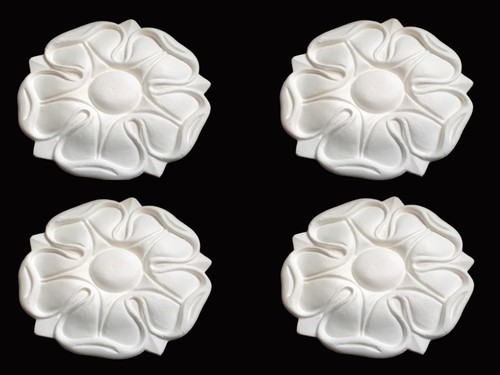MODANATURE DECORATIVE DECORATIVE DECORATIVE IN RESINA BIANCA QUATTRO GRANDI ROSE TUDOR