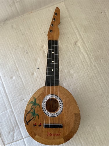 Coconut Ukulele - Picture 1 of 13