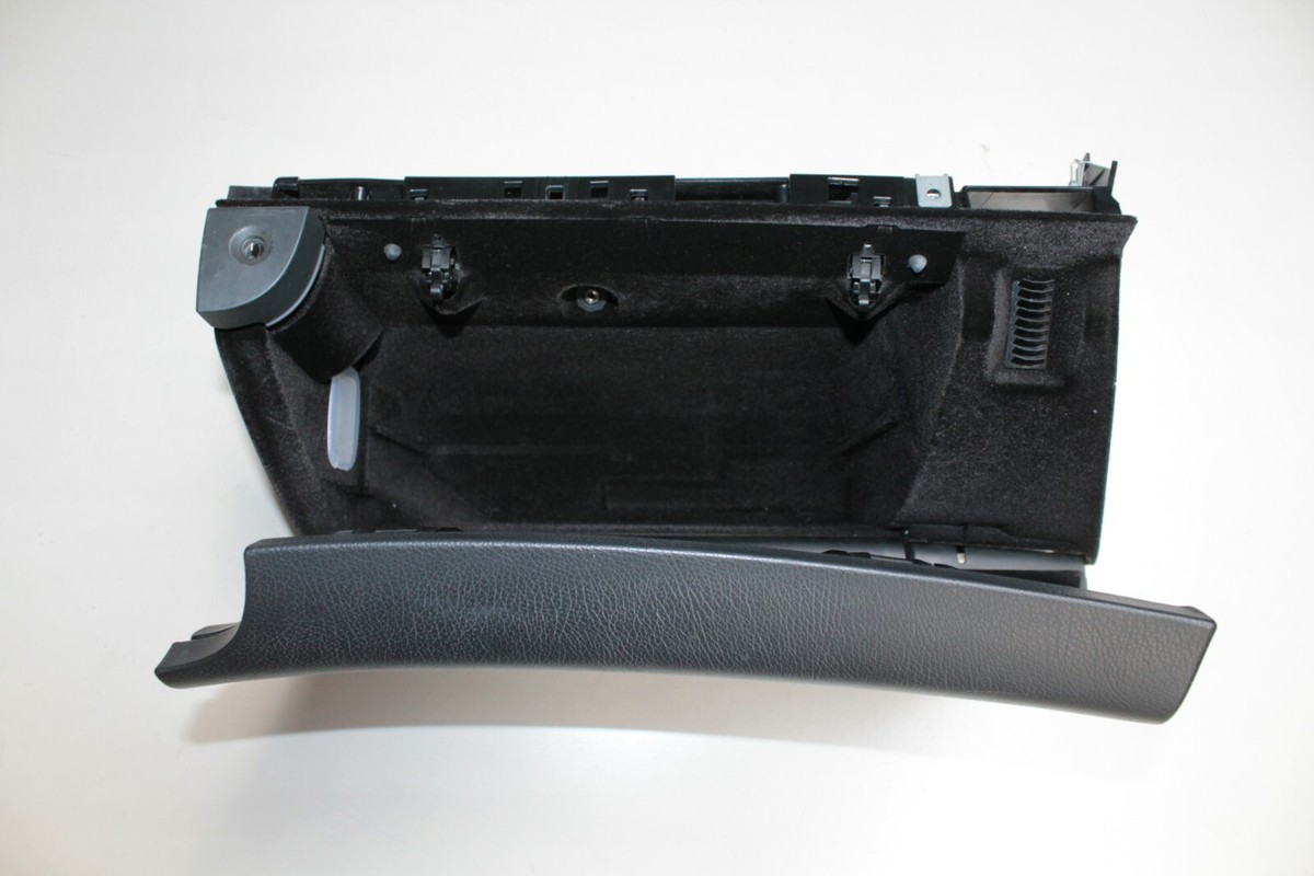 Handschuhfach Ablagefach Mercedes W211 S211 E-Klasse / 2118603305 