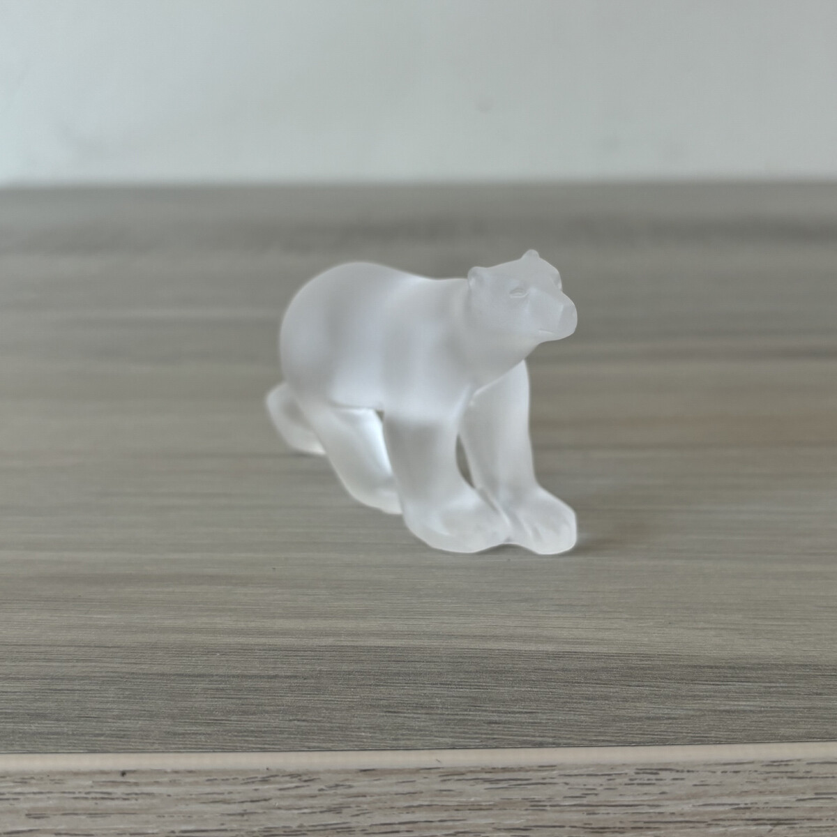 Figurine miniature reproduction L'Ours de Pompon : l'art chic sans s'encombrer