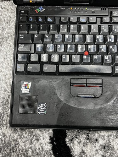 Vintage IBM ThinkPad 600X Intel Pentium III - Picture 6 of 24