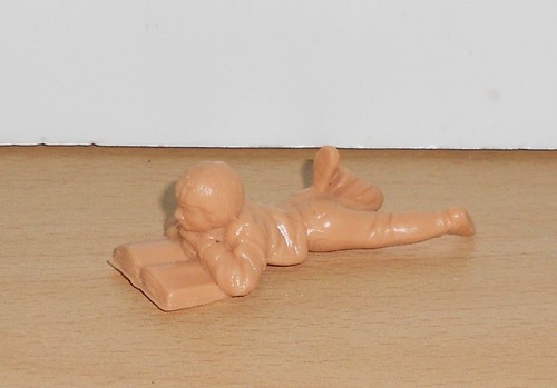 Vintage NEVERENDING STORY Bastian Figur Figurine Rohling unbemalt 1984  - Bild 1 von 3