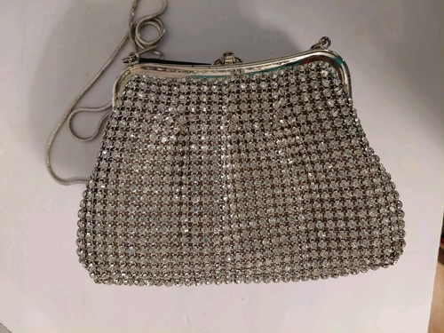 BRIDES!!!! VINTAGE RHINESTONE EVENING BAG Walborg Like Designer Hong Kong EUC - Picture 3 of 15