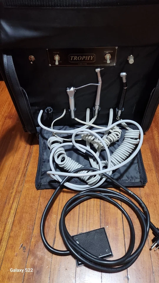 Unidad Dental Portátil con Succión, Pieza de Mano Alta y Baja y Compresor Foto 4 de 4