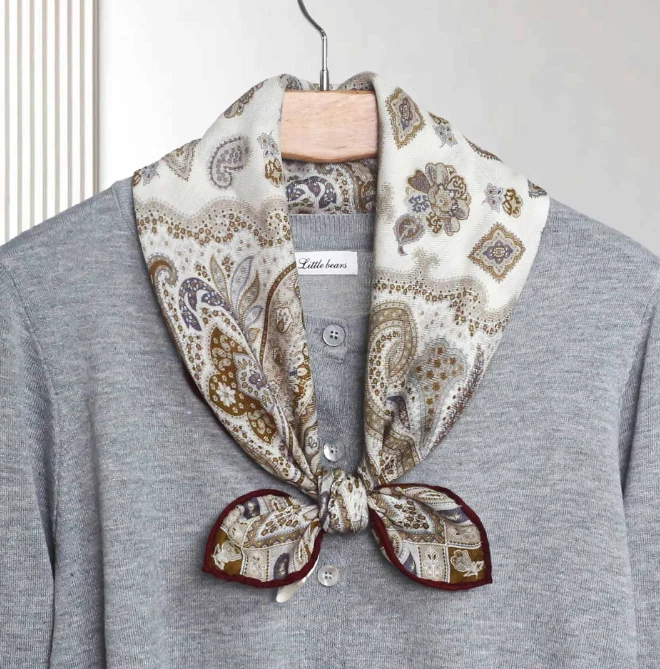 70% Cashmere 30% Silk Scarf Neckerchief 26'' Shawl Bandana totem Print Wrap new