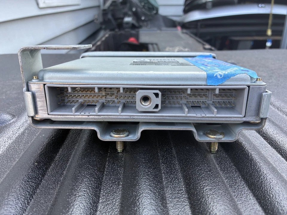 Computadora de motor ECM MEC07-040 C2 9209 OEM 99-2000 Nissan Pathfinder Infiniti QX4 Foto 2 de 4