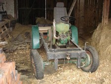 Eigenbautraktor mit Wasserverdampfer 1H65 von 1959