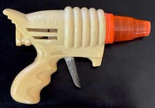1950's Space Razer Toy / Friction Powered / Makes Sound / Bakelite Body