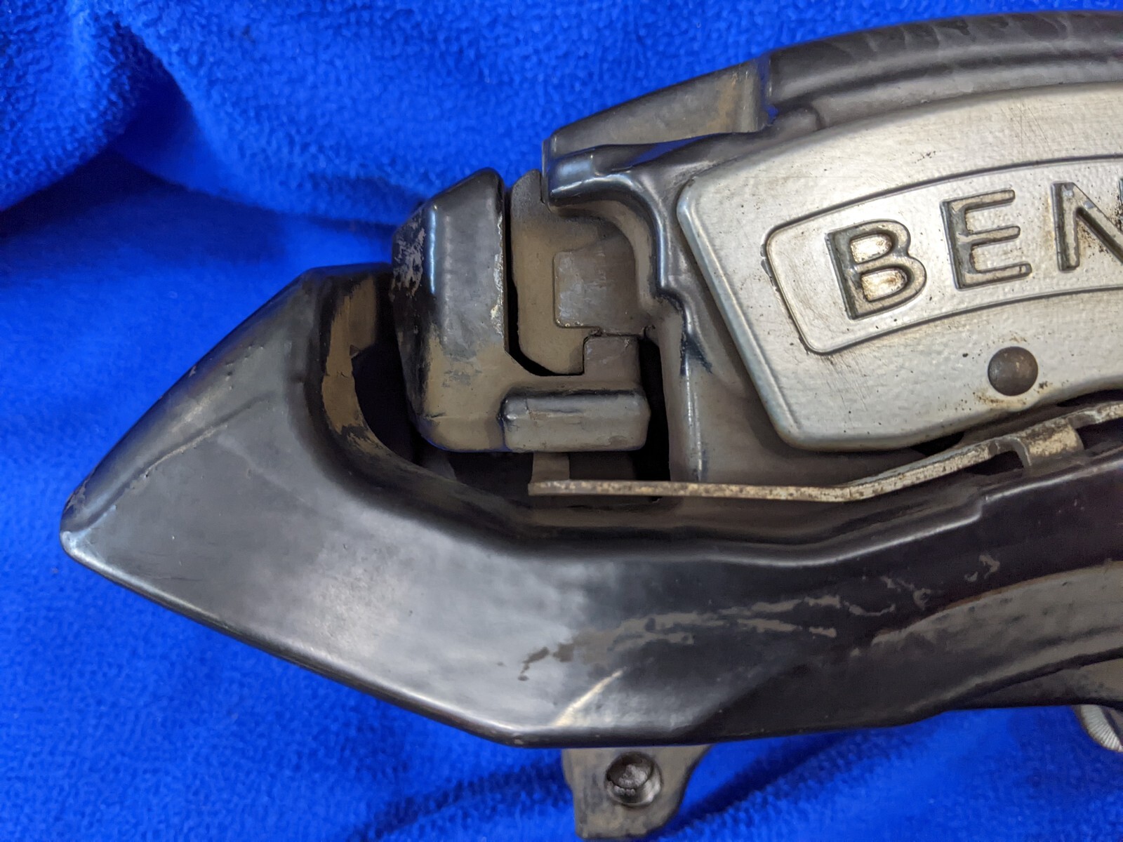 front BRAKE CALIPERs PADS LEFT RIGHT BENTLEY FLYING SPUR GT GTC (2004-2012) OEM