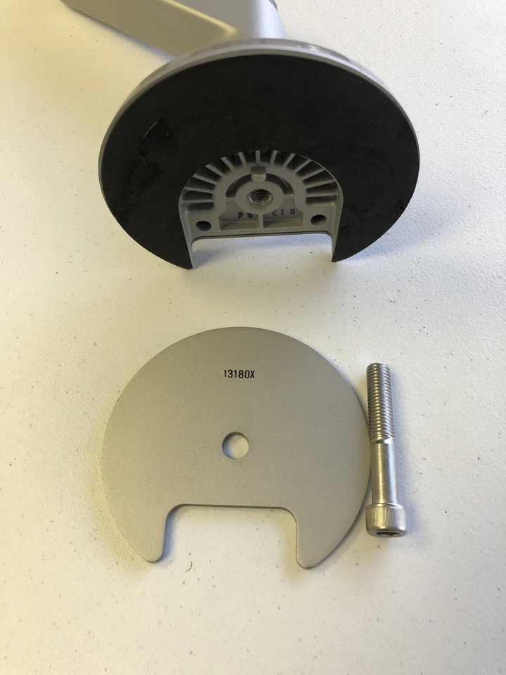 Humanscale M8 Adjustable Articulating Monitor Arm: Bolt Through - Image 4 of 4