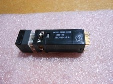 EATON / HONEYWELL PUSH SWITCH # 1358-33 NSN: 5930-00-421-5575  # 1993557-33