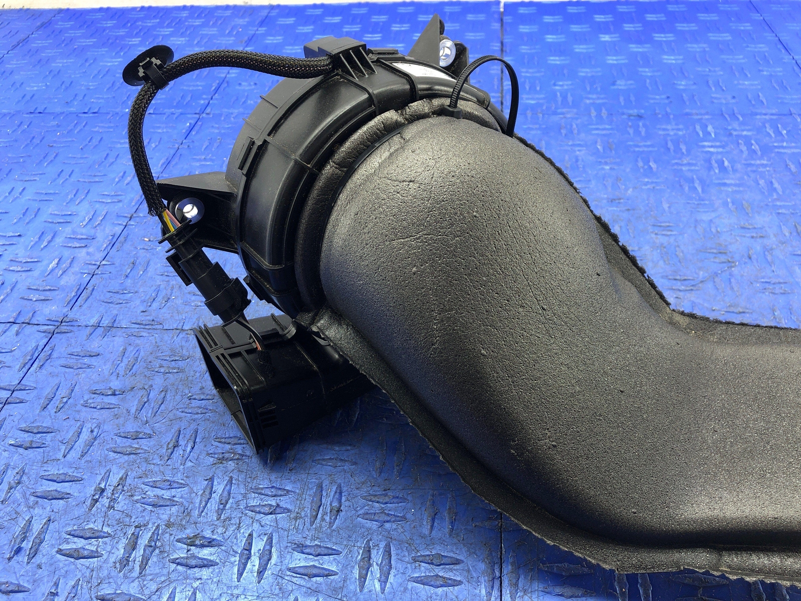 2023 MASERATI GRECALE REAR TRUNK FAN BLOWER MOTOR BATTERY COOLER 670156431