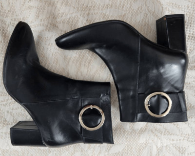 Marroqui Sanchez black leather ankle boots zip up deco silver buckle 31/2'' heel