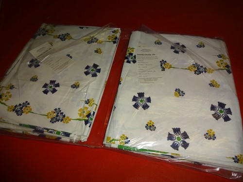 DDR COUVERTÜRE GARNITUR 6 tl . OVP Aussteuer Bettwäsche VEB Muster Selten - Bild 2 von 3